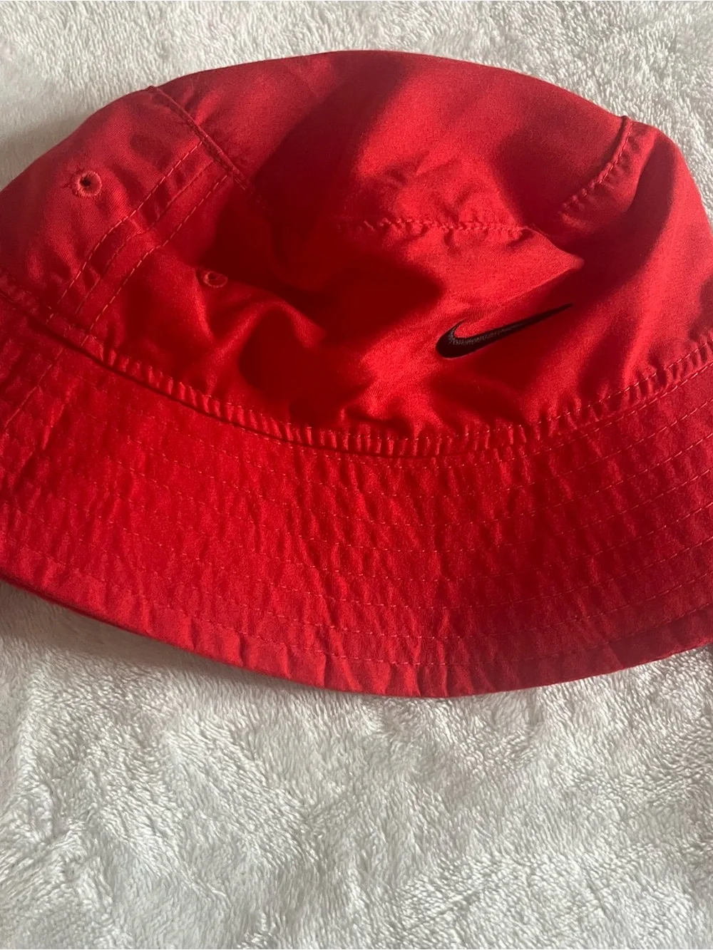 Nike Kids Black & Red UPF 40+ Chin Strap Bucket Hat Set Of Two One Size